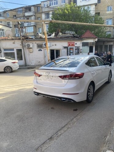 Hyundai Elantra 2016, 23,175 km - 1.4 l - Bakı
