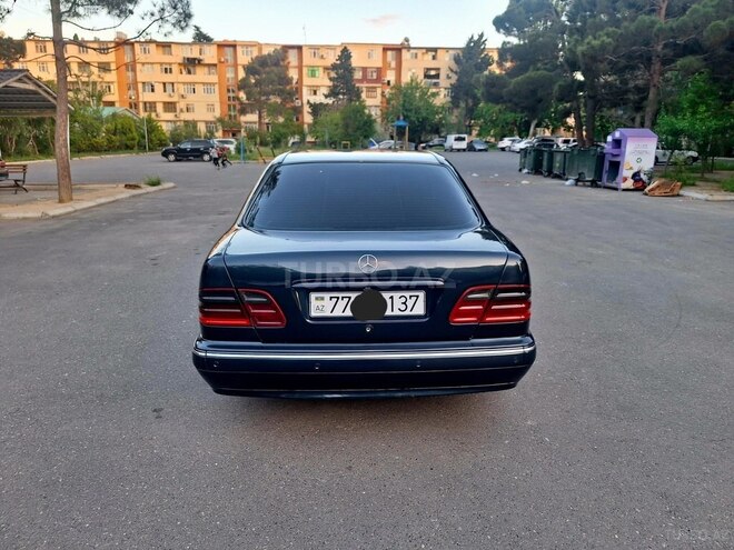 Mercedes E 220 d 2001, 389,000 km - 2.2 л - Bakı