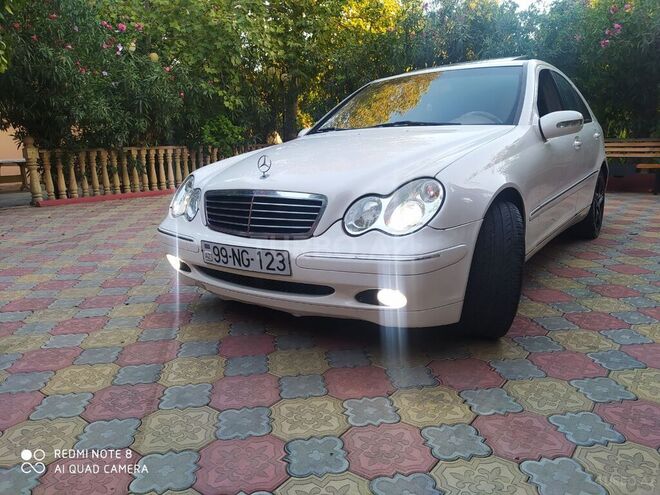Mercedes C 240 2003, 298,000 km - 2.4 л - Bakı