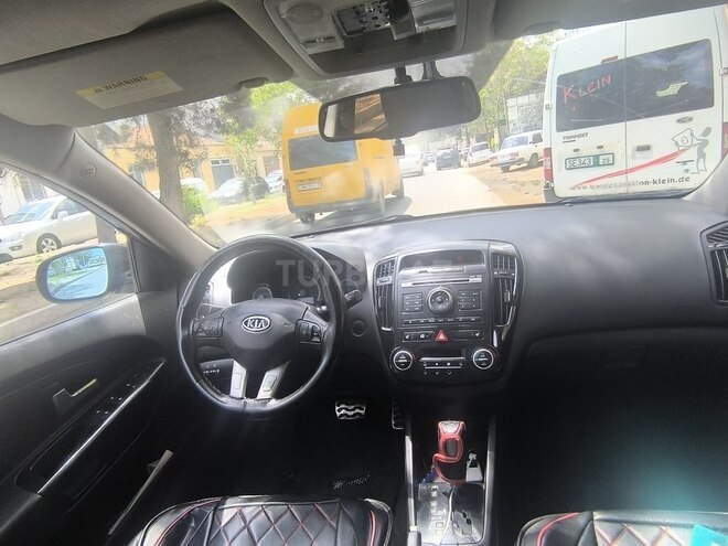 Kia Ceed 2010, 175,600 km - 2.0 л - Bakı