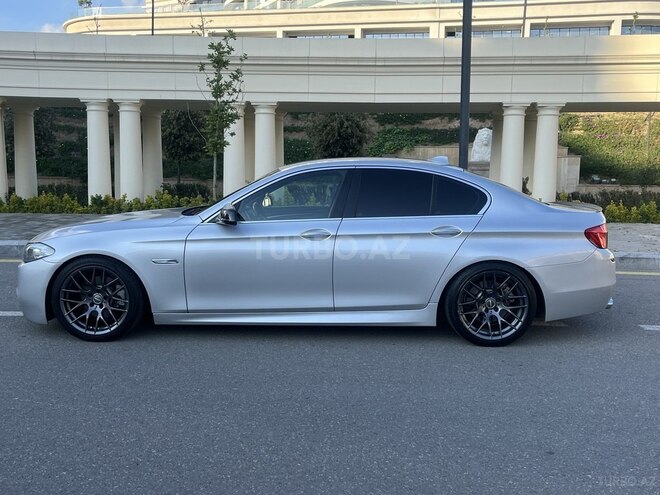 BMW 528 2011, 330,000 km - 2.0 л - Bakı