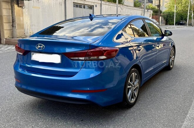 Hyundai Elantra 2015, 166,310 km - 2.0 l - Bakı