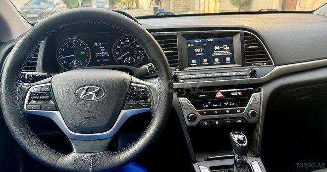 Hyundai Elantra 2015, 166,310 km - 2.0 l - Bakı