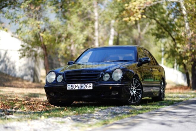 Mercedes E 320 2000, 386,000 km - 3.2 l - Şəki