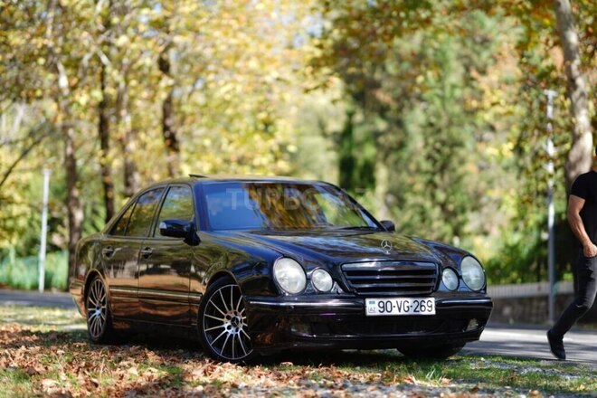 Mercedes E 320 2000, 386,000 km - 3.2 l - Şəki