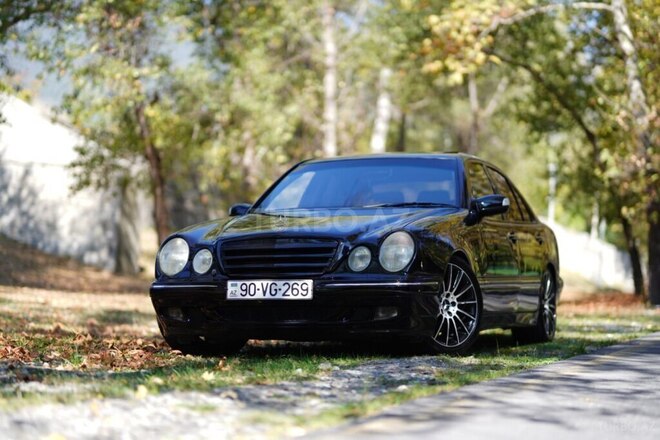 Mercedes E 320 2000, 386,000 km - 3.2 l - Şəki