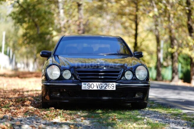 Mercedes E 320 2000, 386,000 km - 3.2 l - Şəki