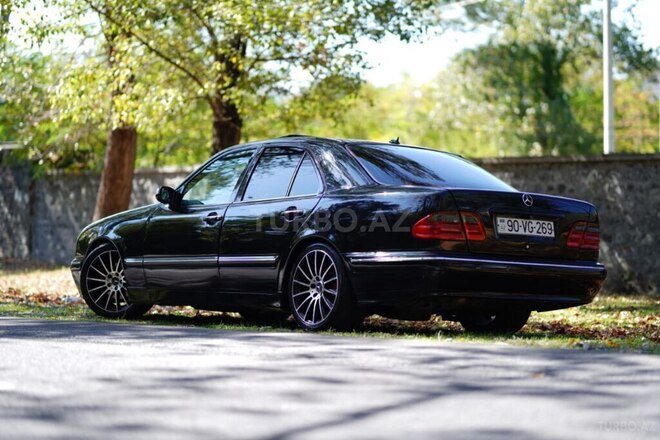 Mercedes E 320 2000, 386,000 km - 3.2 l - Şəki