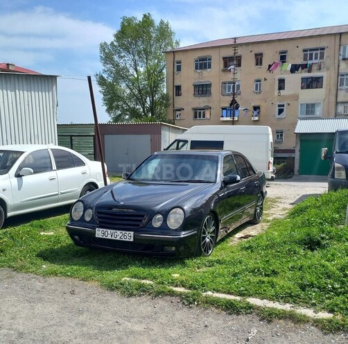 Mercedes E 320 2000, 386,000 km - 3.2 l - Şəki