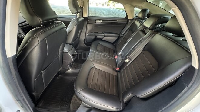 Ford Fusion (North America) 2018, 118,000 km - 2.0 l - Bakı