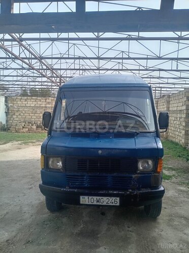 Mercedes 208 D 1992, 350,000 km - 2.2 l - Şirvan