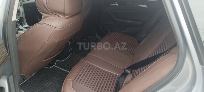Hyundai Sonata-4