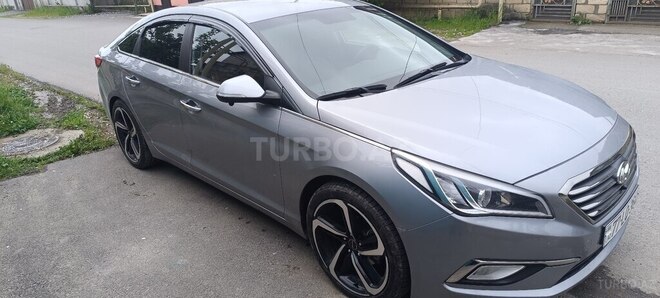 Hyundai Sonata-6