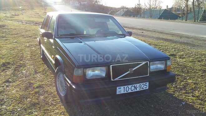 Volvo  1988, 385,000 km - 2.3 л - İsmayıllı