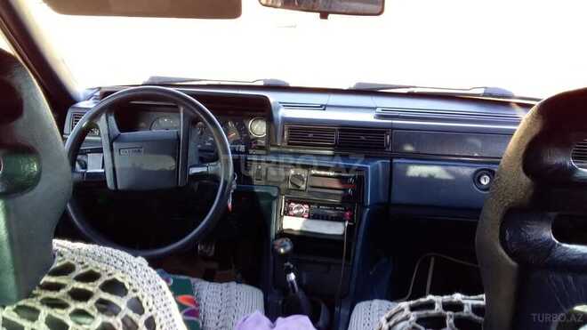 Volvo  1988, 385,000 km - 2.3 л - İsmayıllı