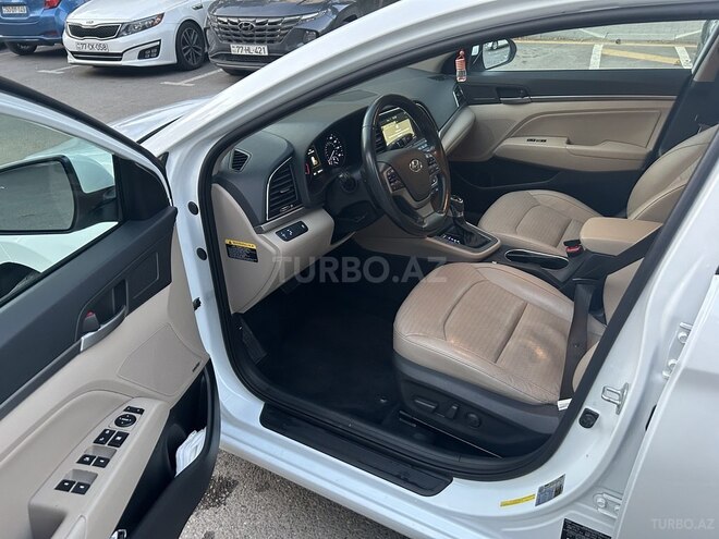 Hyundai Elantra 2016, 150,000 km - 2.0 l - Bakı
