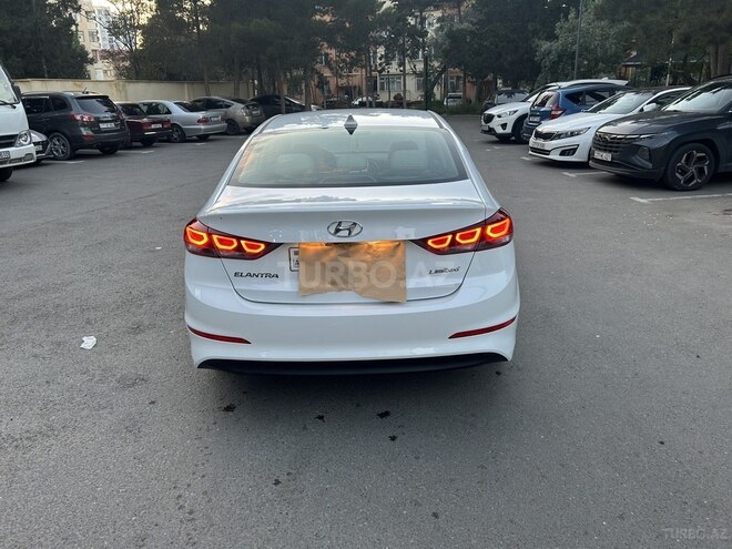 Hyundai Elantra 2016, 150,000 km - 2.0 l - Bakı