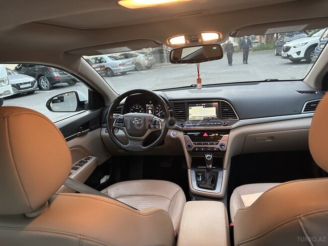 Hyundai Elantra 2016, 150,000 km - 2.0 l - Bakı