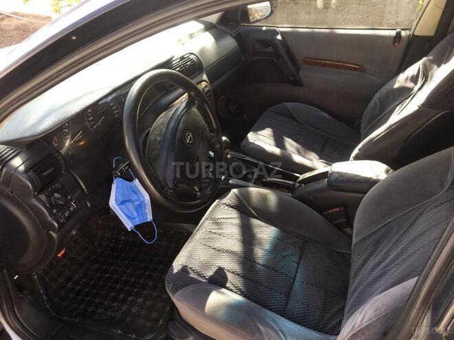 Opel Omega 1996, 350,000 km - 2.0 l - Salyan