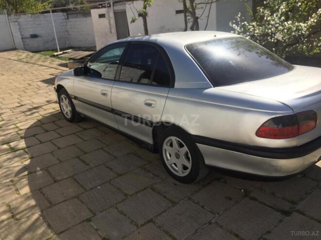 Opel Omega 1996, 350,000 km - 2.0 l - Salyan