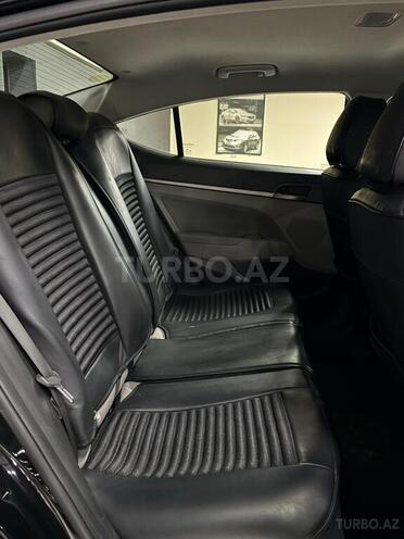 Hyundai Elantra 2018, 167,000 km - 2.0 l - Bakı
