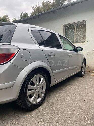 Opel Astra 2004, 300,000 km - 1.4 l - Bakı