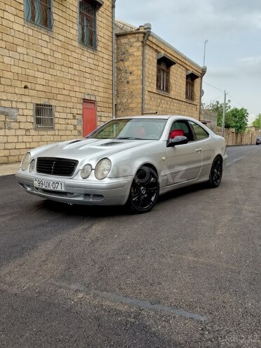 Mercedes  1999, 300,000 km - 2.3 l - Gəncə