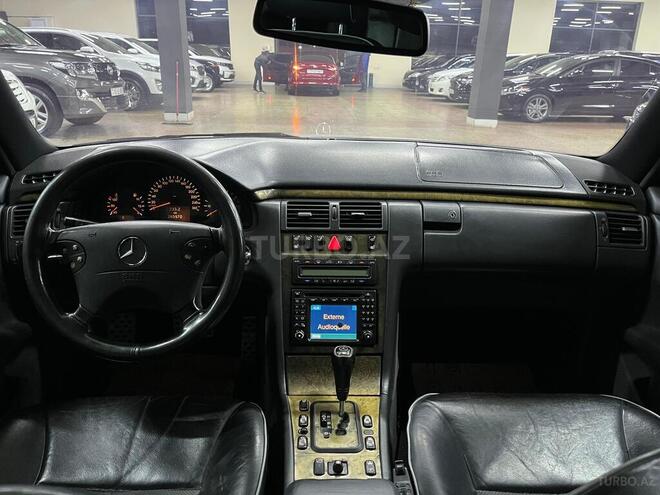 Mercedes E 430 2000, 261,000 km - 4.3 l - Bakı