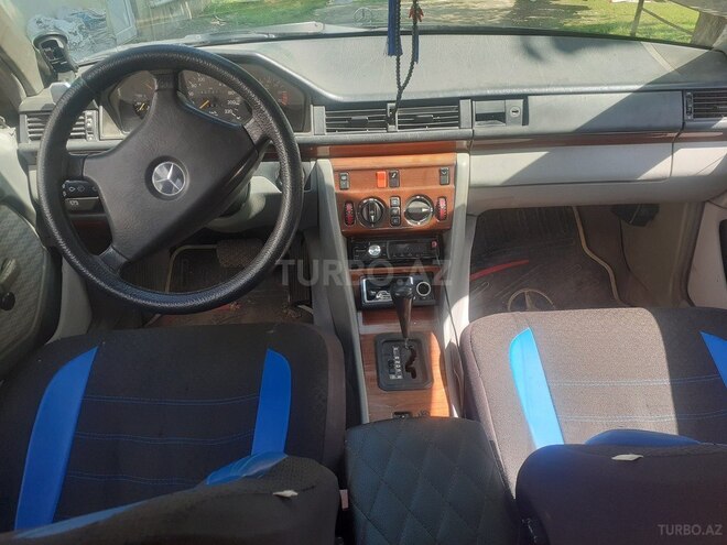 Mercedes E 230 1992, 420,413 km - 2.3 l - Masallı
