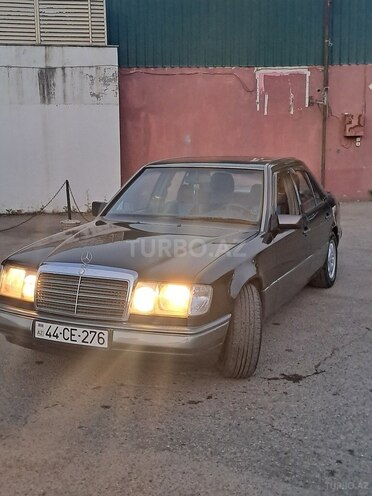 Mercedes E 230 1992, 420,413 km - 2.3 l - Masallı