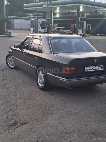 Mercedes E 230 1992, 420,413 km - 2.3 l - Masallı