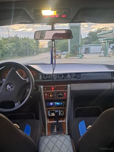 Mercedes E 230 1992, 420,413 km - 2.3 l - Masallı
