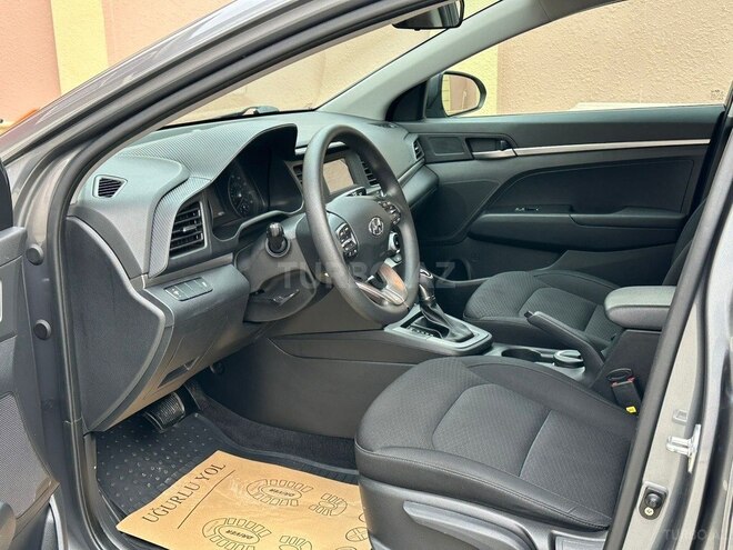 Hyundai Elantra 2018, 52,300 km - 2.0 l - Bakı