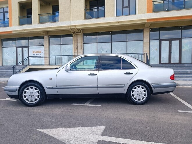 Mercedes E 240 1998, 285,300 km - 2.4 l - Sumqayıt