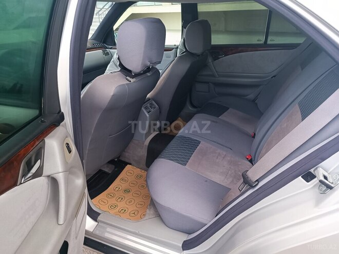 Mercedes E 240 1998, 285,300 km - 2.4 l - Sumqayıt