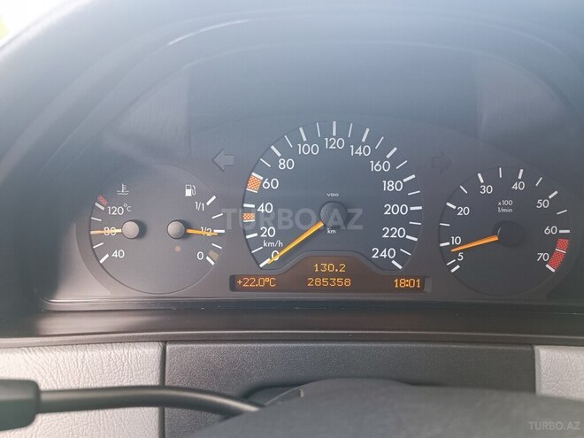 Mercedes E 240 1998, 285,300 km - 2.4 l - Sumqayıt