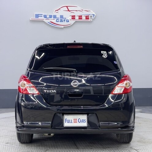 Nissan Tiida-8