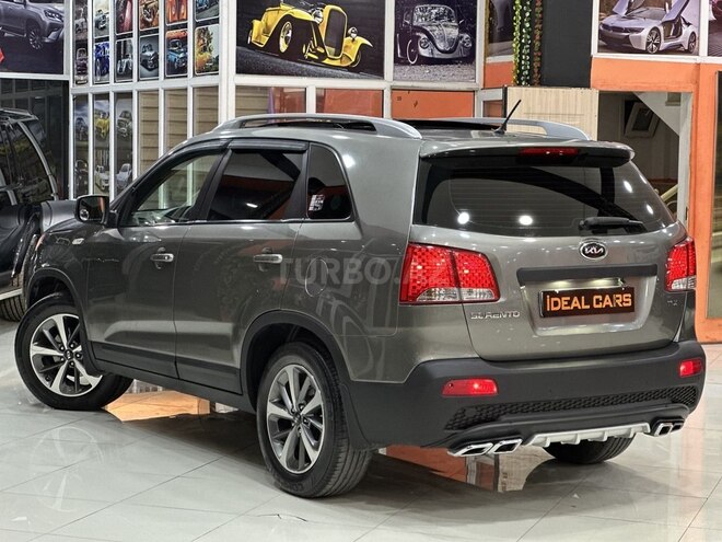 Kia Sorento 2011, 240,000 km - 2.0 l - Sumqayıt