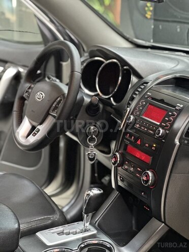 Kia Sorento 2011, 240,000 km - 2.0 l - Sumqayıt