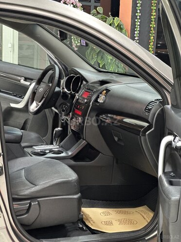 Kia Sorento 2011, 240,000 km - 2.0 l - Sumqayıt