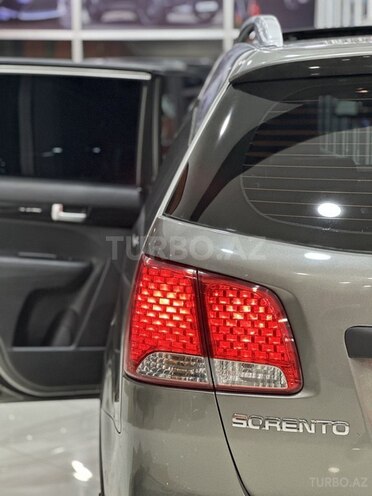 Kia Sorento 2011, 240,000 km - 2.0 l - Sumqayıt