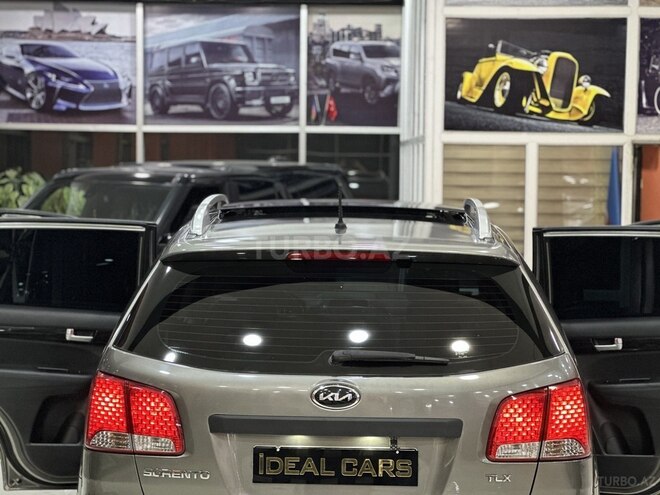 Kia Sorento 2011, 240,000 km - 2.0 l - Sumqayıt