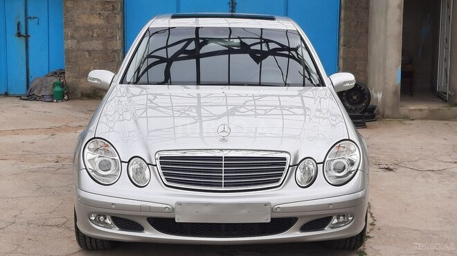 Mercedes E 220 d 2003, 298,578 km - 2.2 l - Bakı