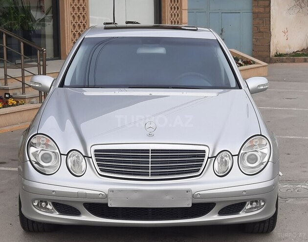 Mercedes E 220 d 2003, 298,578 km - 2.2 l - Bakı