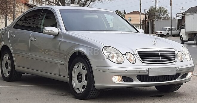 Mercedes E 220 d 2003, 298,578 km - 2.2 l - Bakı