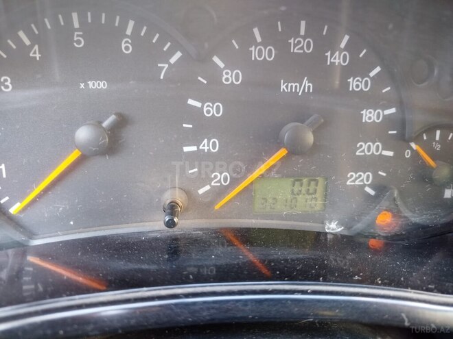 Ford Focus 2004, 322,000 km - 1.4 l - Bərdə
