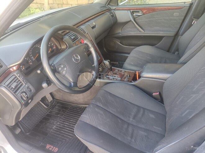 Mercedes E 270 2000, 432,000 km - 2.7 l - Bakı