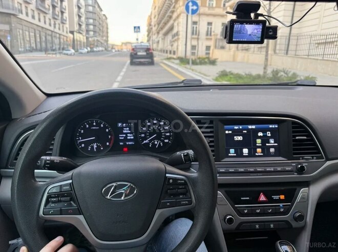 Hyundai Elantra 2017, 121,000 km - 2.0 l - Bakı