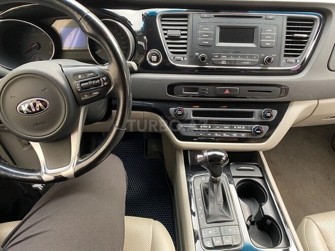 Kia Carnival 2015, 158,000 km - 2.2 l - Bakı