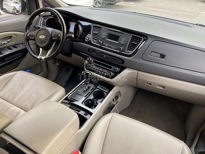 Kia Carnival 2015, 158,000 km - 2.2 l - Bakı